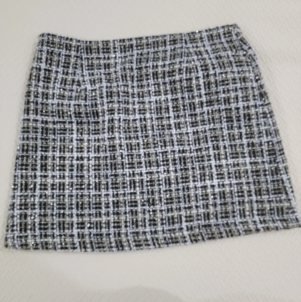 Flying Tomato Tweed Mini Skirt with Pearl Accents Size Large - Black and White